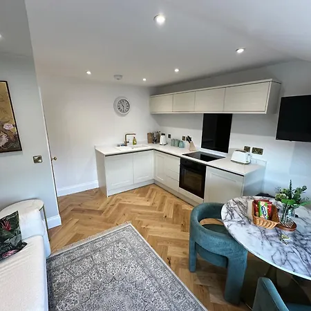 Apartamento New Stylish One Bedroom